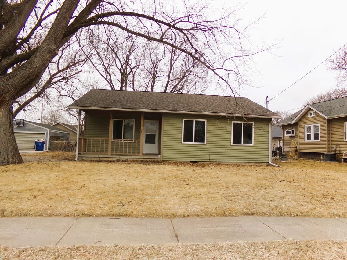 2125 44th St., Moline, IL 61265