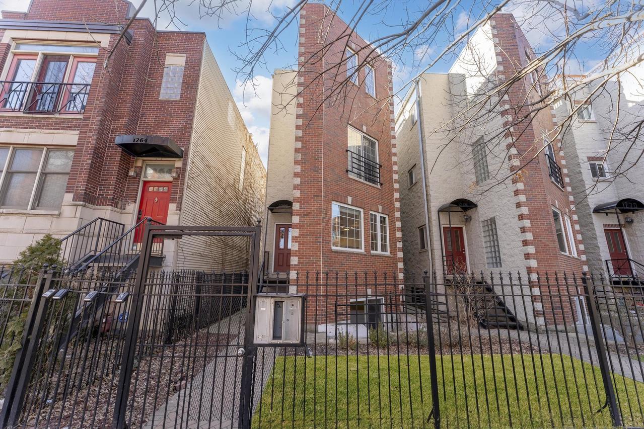 1266 N Wood St. #1, Chicago, IL 60622