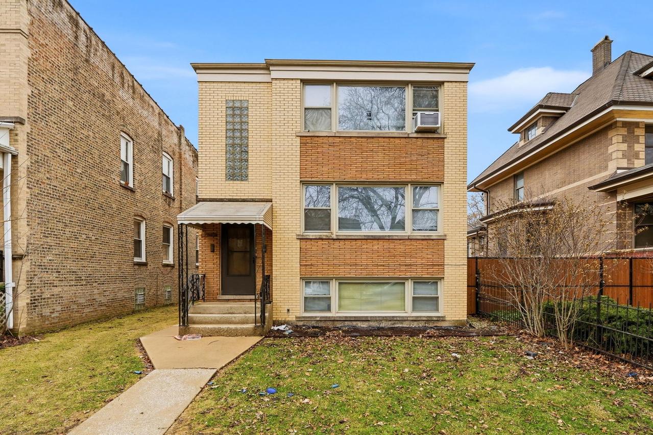 4428 N Tripp Ave., Chicago, IL 60630