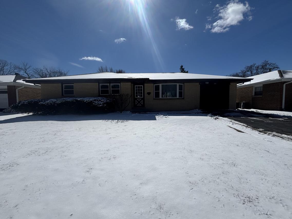 346 Mitchell Dr., Grayslake, IL 60030