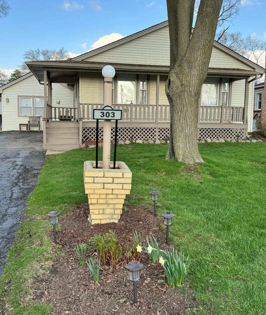 303 N Elmwood Ave., Wood Dale, IL 60191