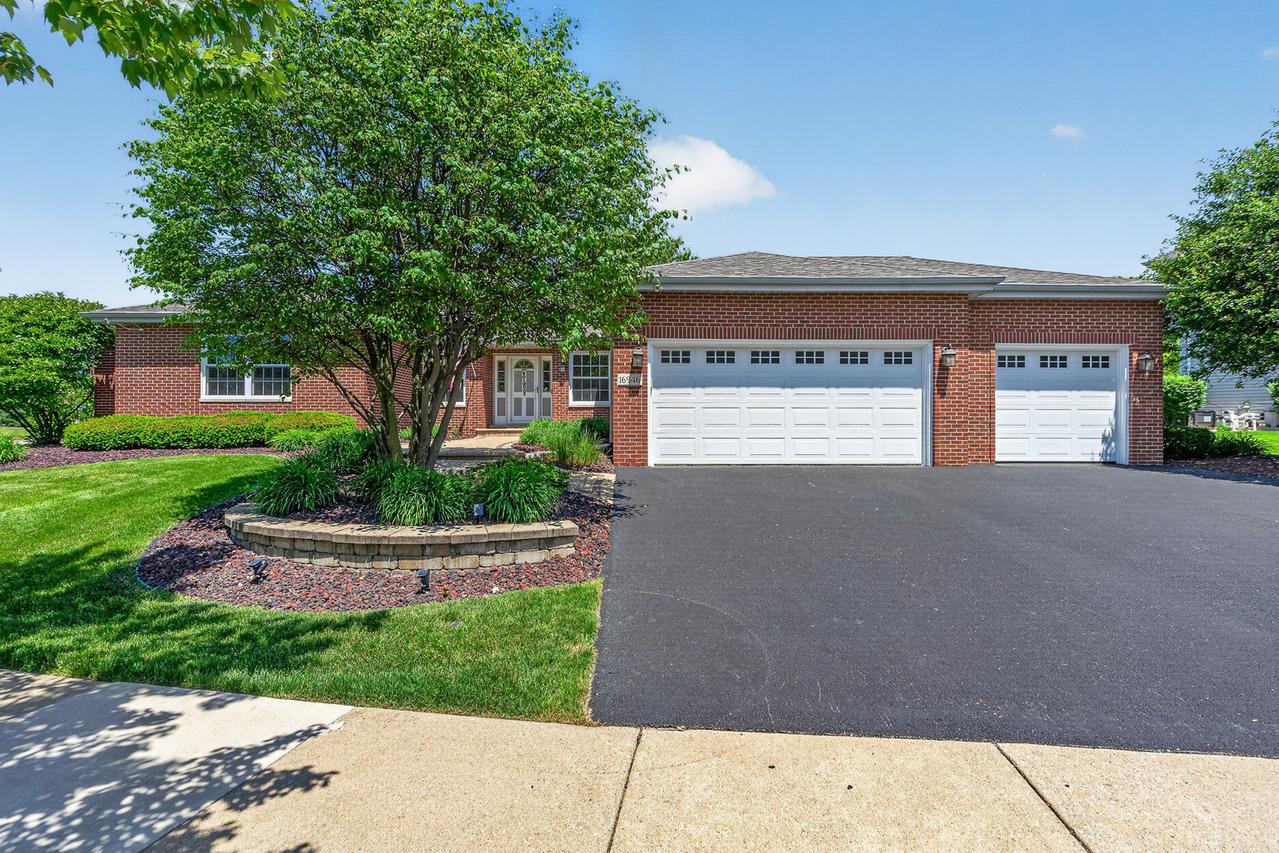 16946 Mohican Dr., Lockport, IL 60441