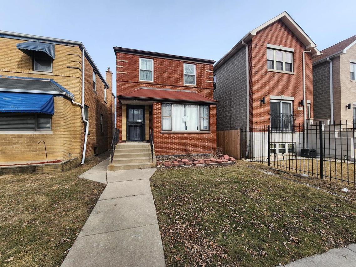 420 W 98th St., Chicago, IL 60628