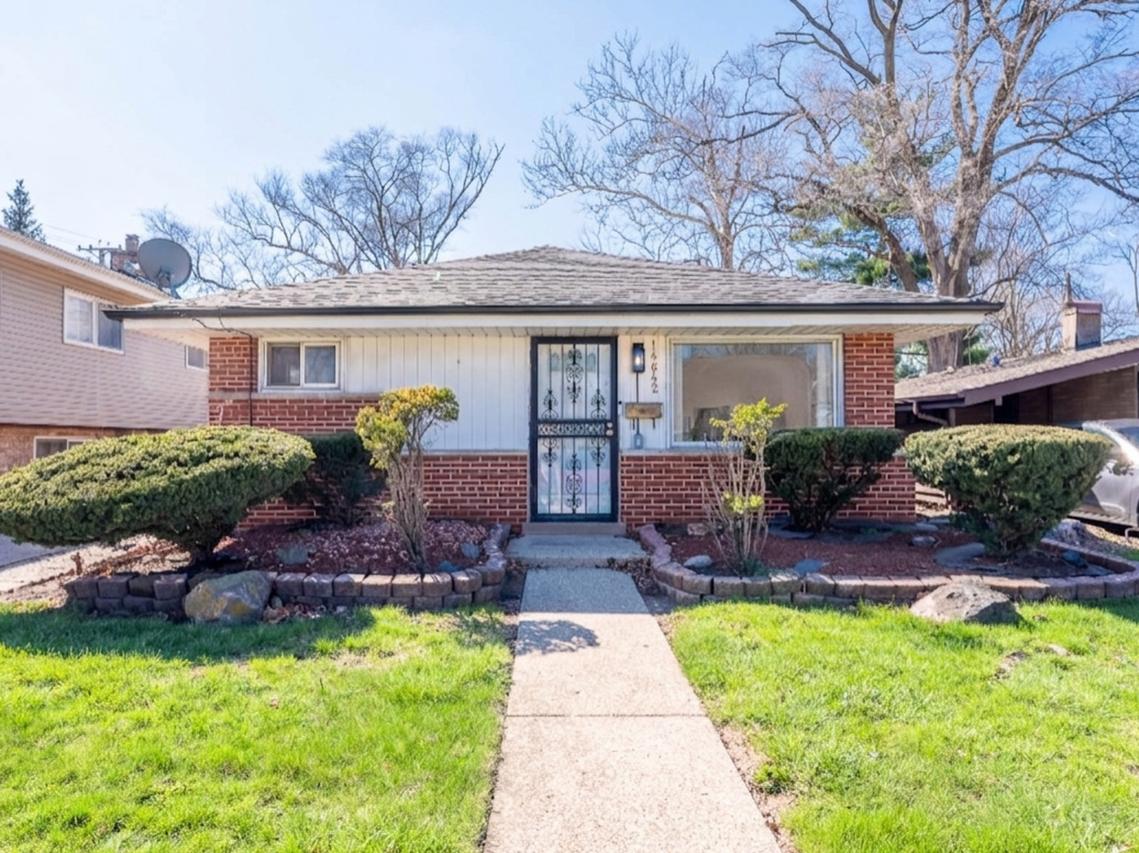 14642 Dorchester Ave., Dolton, IL 60419