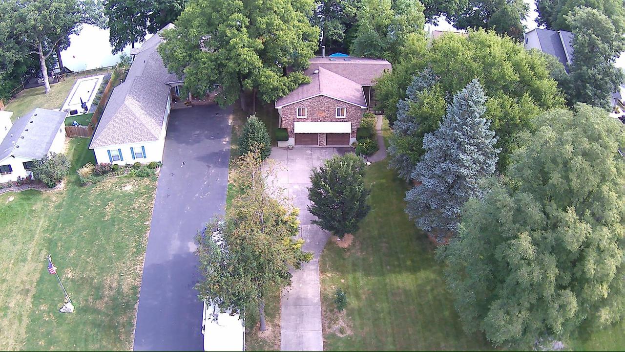 1549 Lake Holiday Dr., Sandwich, IL 60548