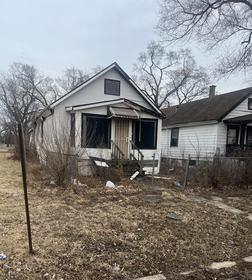 14801 Paulina St., Harvey, IL 60426