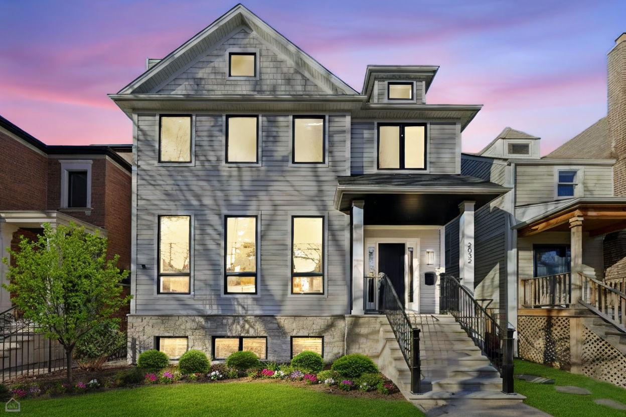 2032 W Pensacola Ave., Chicago, IL 60618