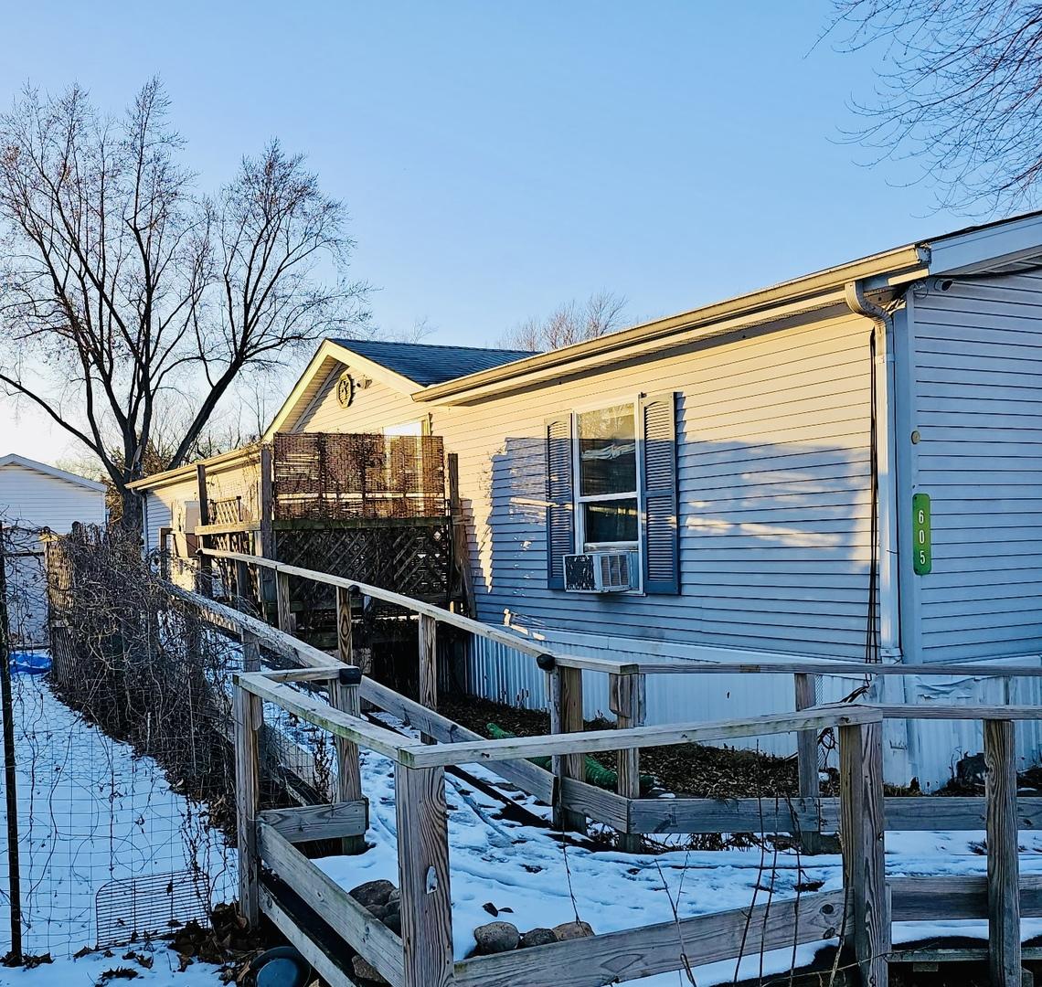 605 Carriage Lane Estates, Streator, IL 61364