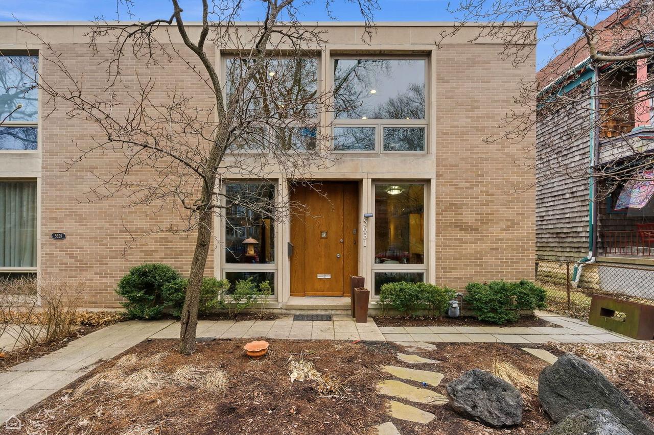 5631 S Blackstone Ave., Chicago, IL 60637