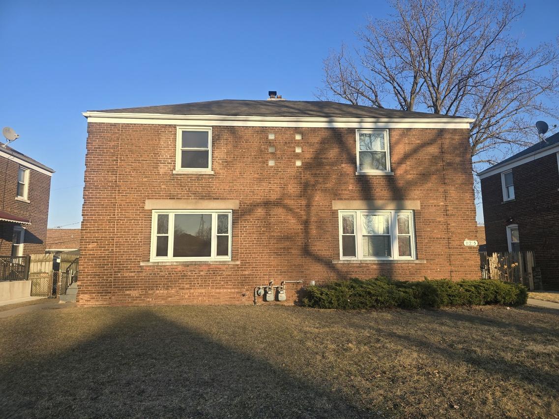 11233 S Avenue M Ave., Chicago, IL 60617