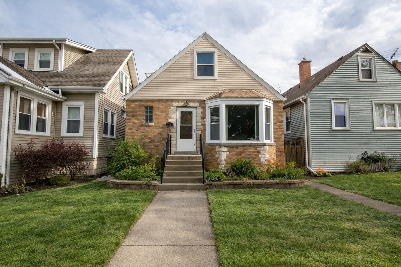 3345 N Ottawa Ave., Chicago, IL 60634