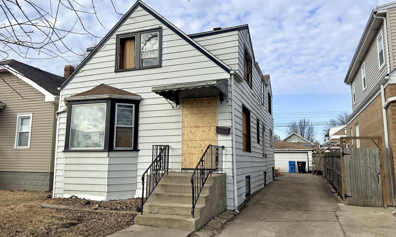 3530 N Odell Ave., Chicago, IL 60634