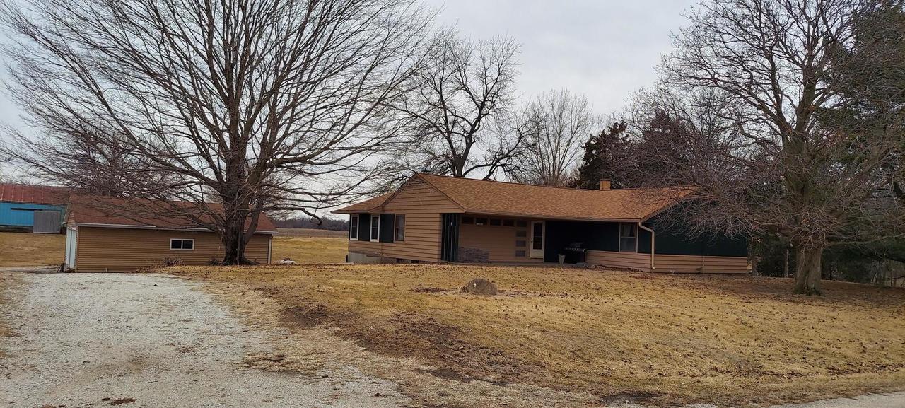 1393 N 50 Ave., Alpha, IL 61413