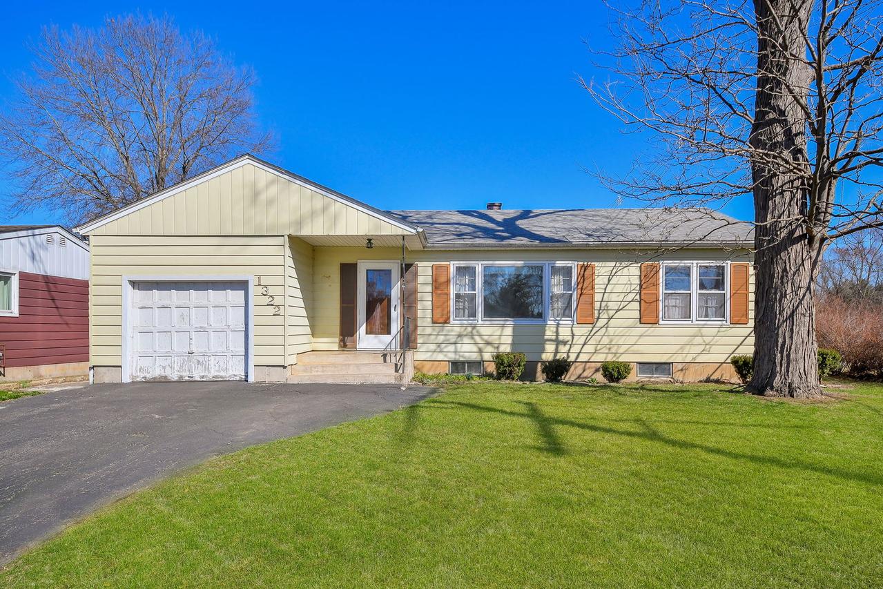 1322 Lakeview St., Johnsburg, IL 60051