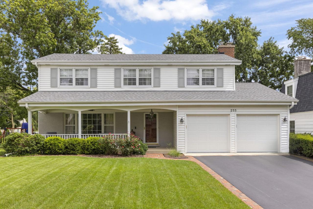 255 Grandview Ave., Glen Ellyn, IL 60137