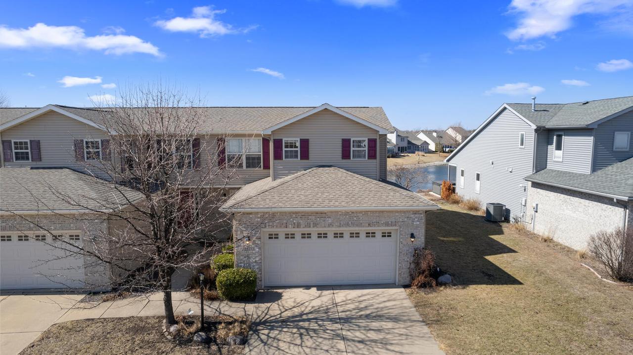 2517 Pembrook Point, Champaign, IL 61821
