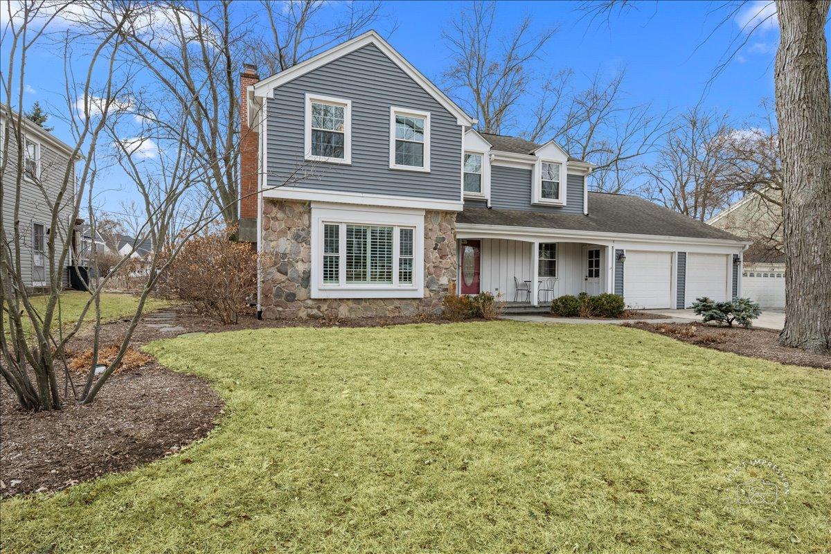 108 E 14th Ave., Naperville, IL 60563