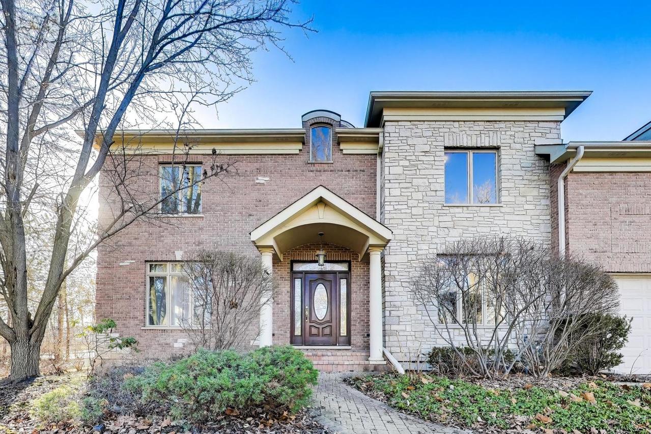 2619 Wildwood Ln., Deerfield, IL 60015