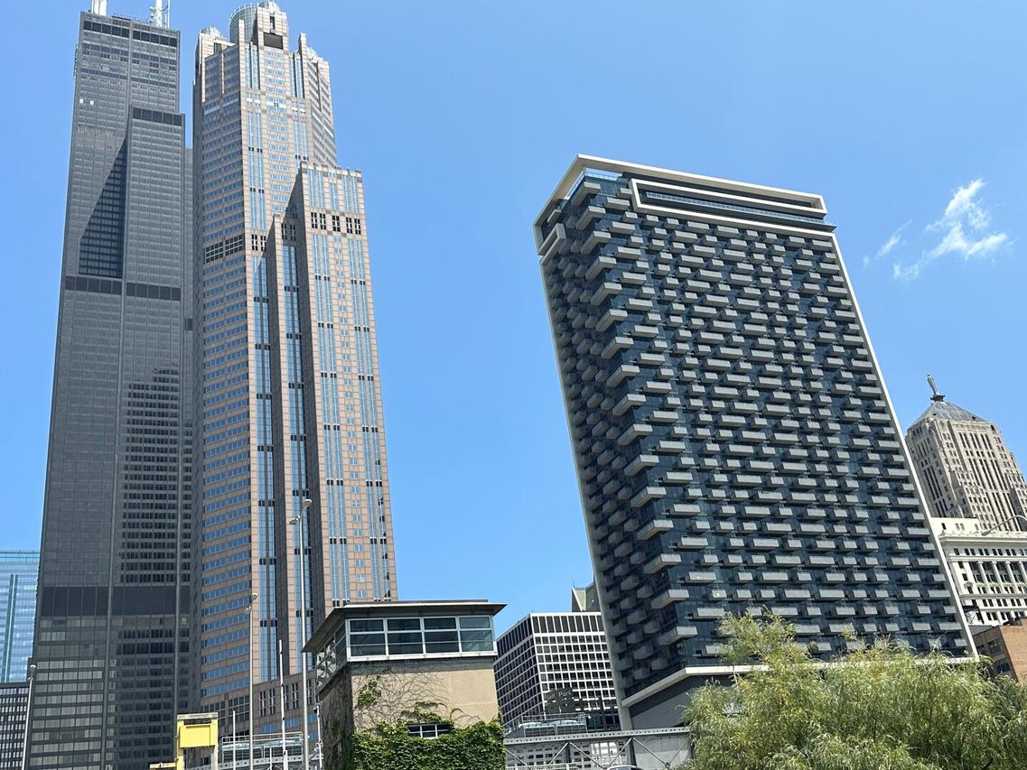 235 W Van Buren St. #2309, Chicago, IL 60607