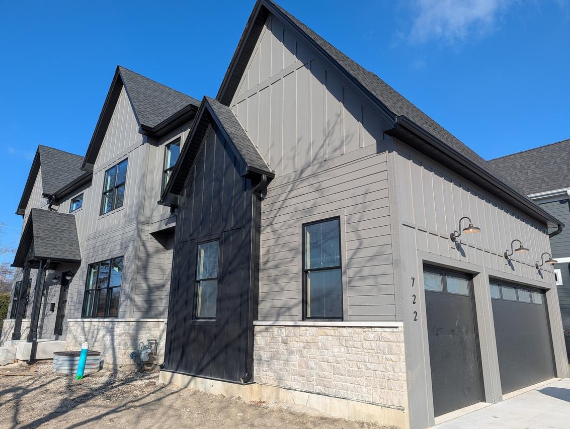 722 S Berkley Ave., Elmhurst, IL 60126