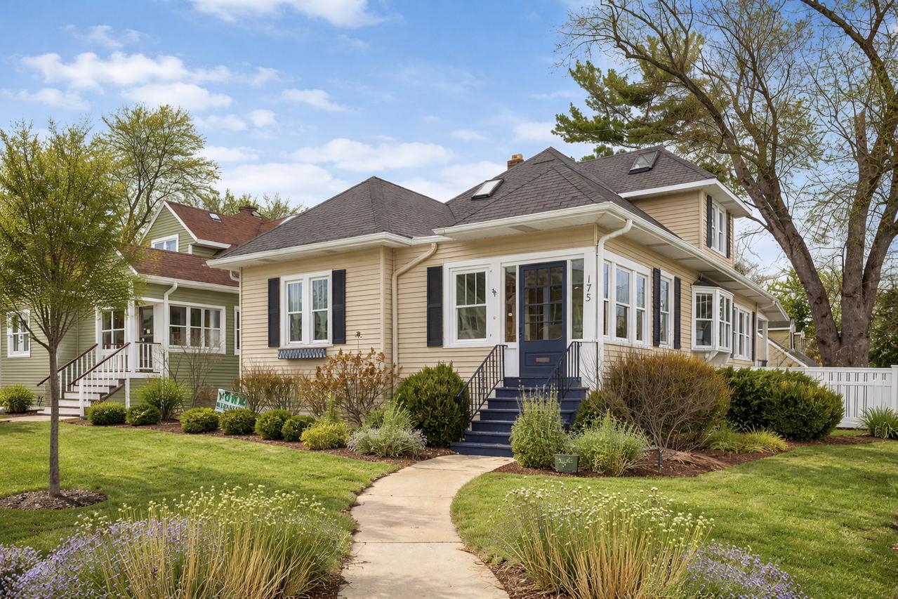 175 N Berteau Ave., Elmhurst, IL 60126