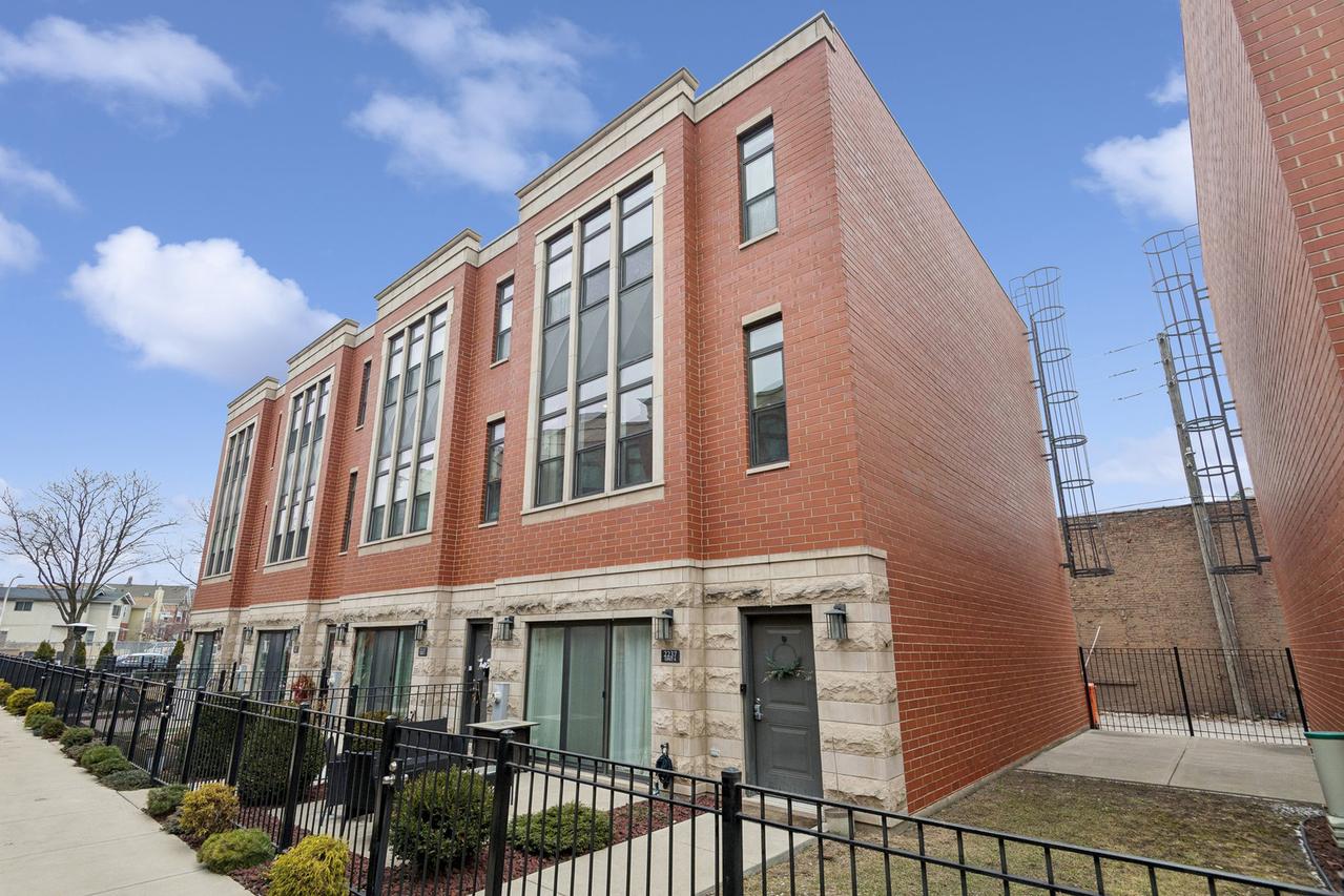 2237 W Coulter St. #4, Chicago, IL 60608