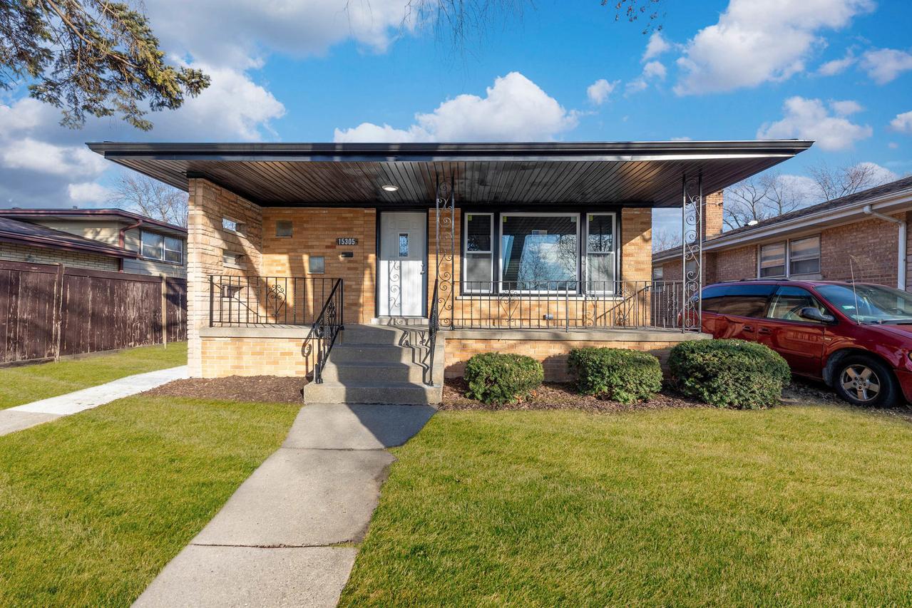 15305 Oak St., Dolton, IL 60419
