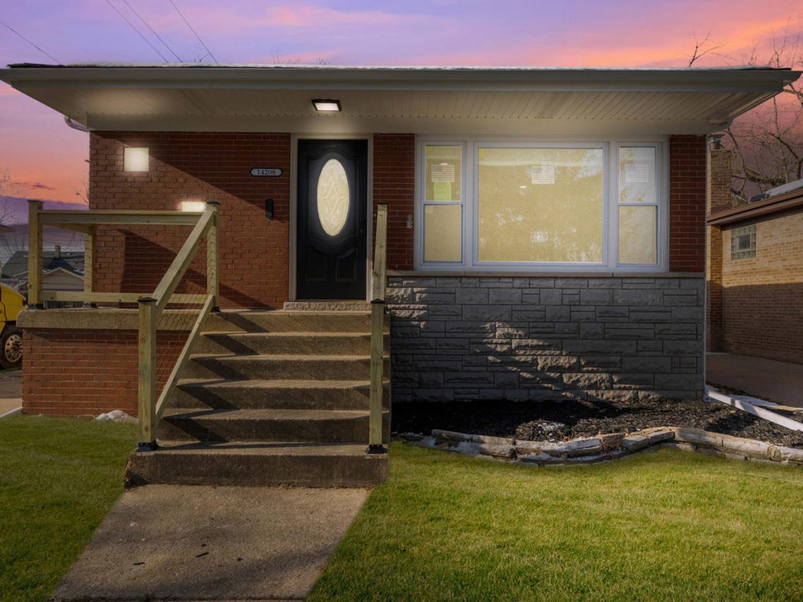14208 Ingleside Ave., Dolton, IL 60419