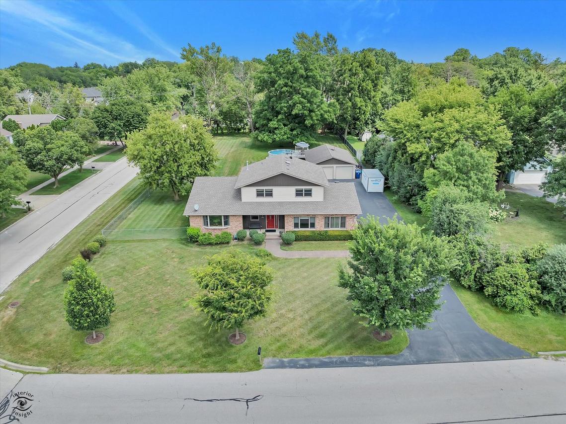 5701 Walnut Ave., Downers Grove, IL 60516