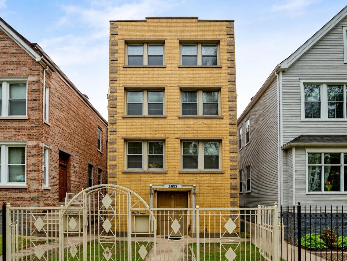 2832 N Mozart St., Chicago, IL 60618