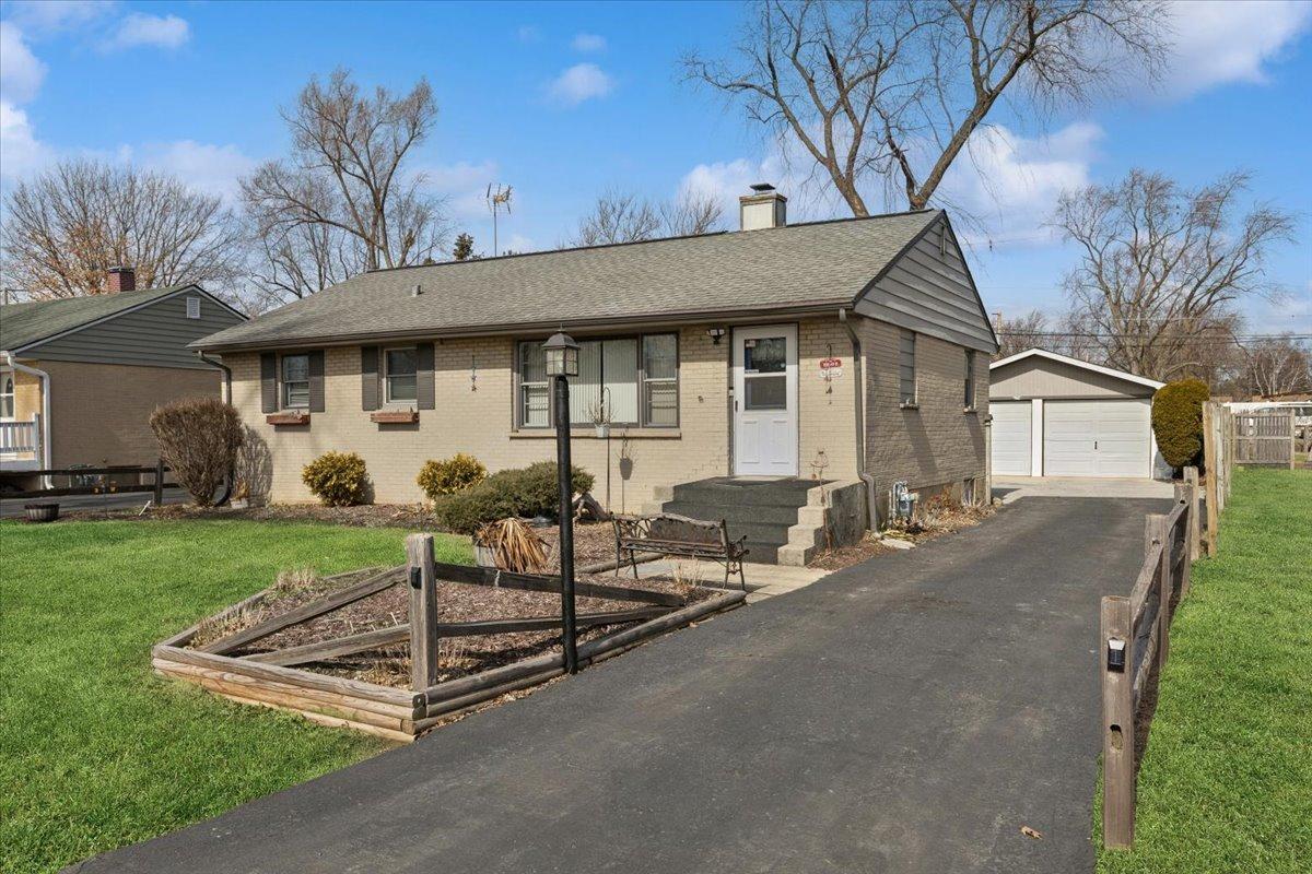 4804 Rose St., Crystal Lake, IL 60014