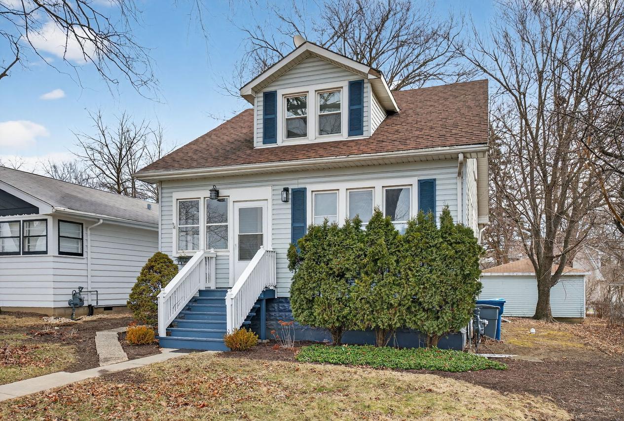 741 S Jackson St., Hinsdale, IL 60521