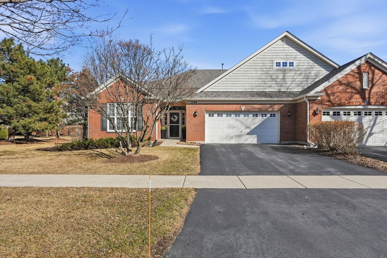 1184 Patrick Henry Pkwy., Bolingbrook, IL 60490