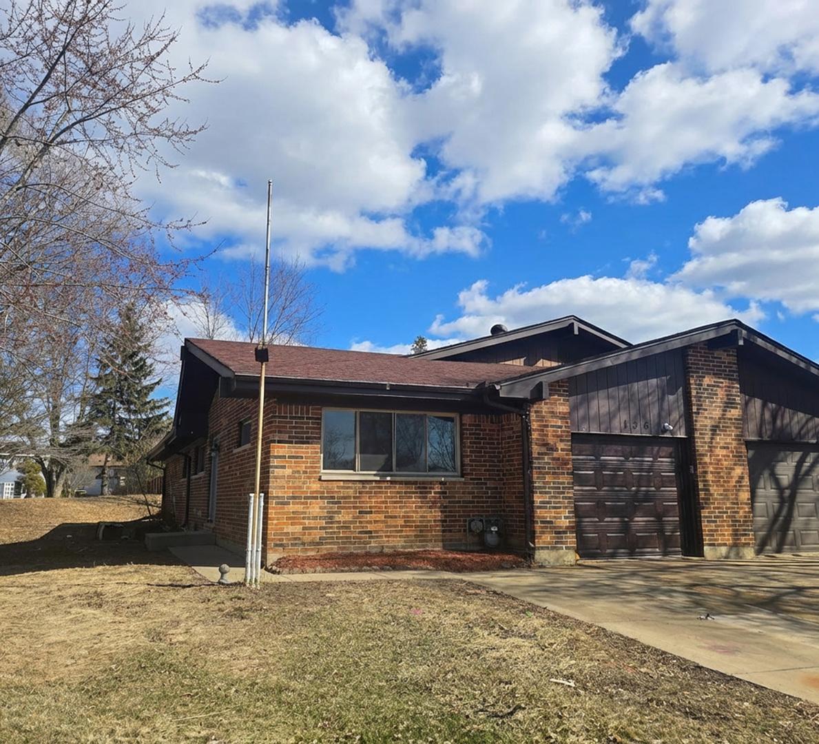 [Address Hidden by Seller], Streamwood, IL 60107