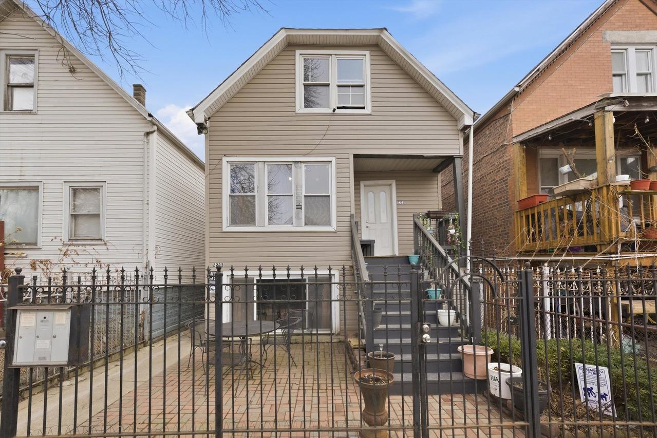 2223 W 50th Pl., Chicago, IL 60609