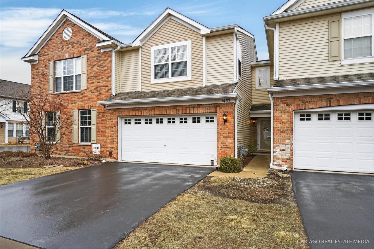 1453 Millbrook Dr., Algonquin, IL 60102