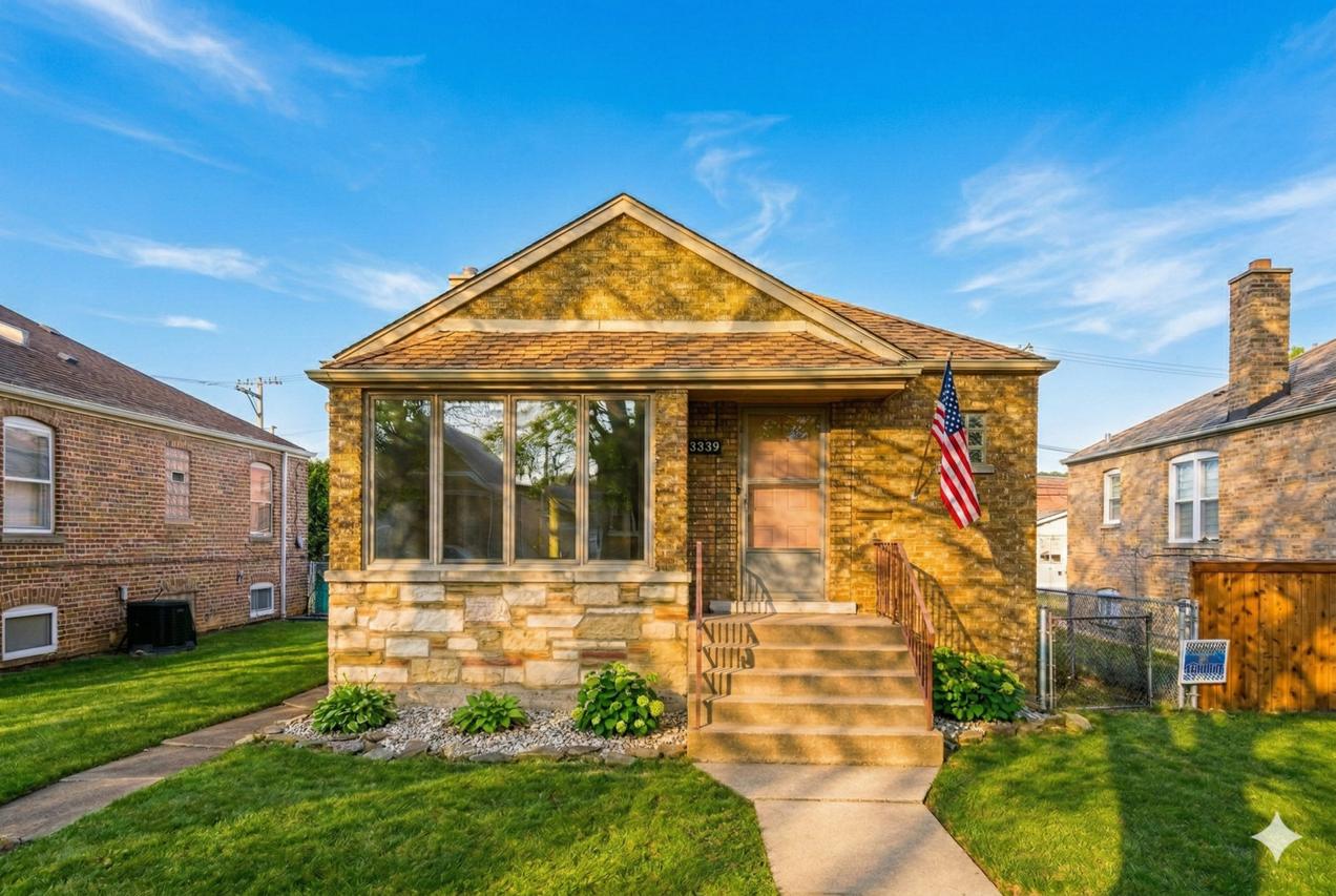 5352 S Neva Ave., Chicago, IL 60638