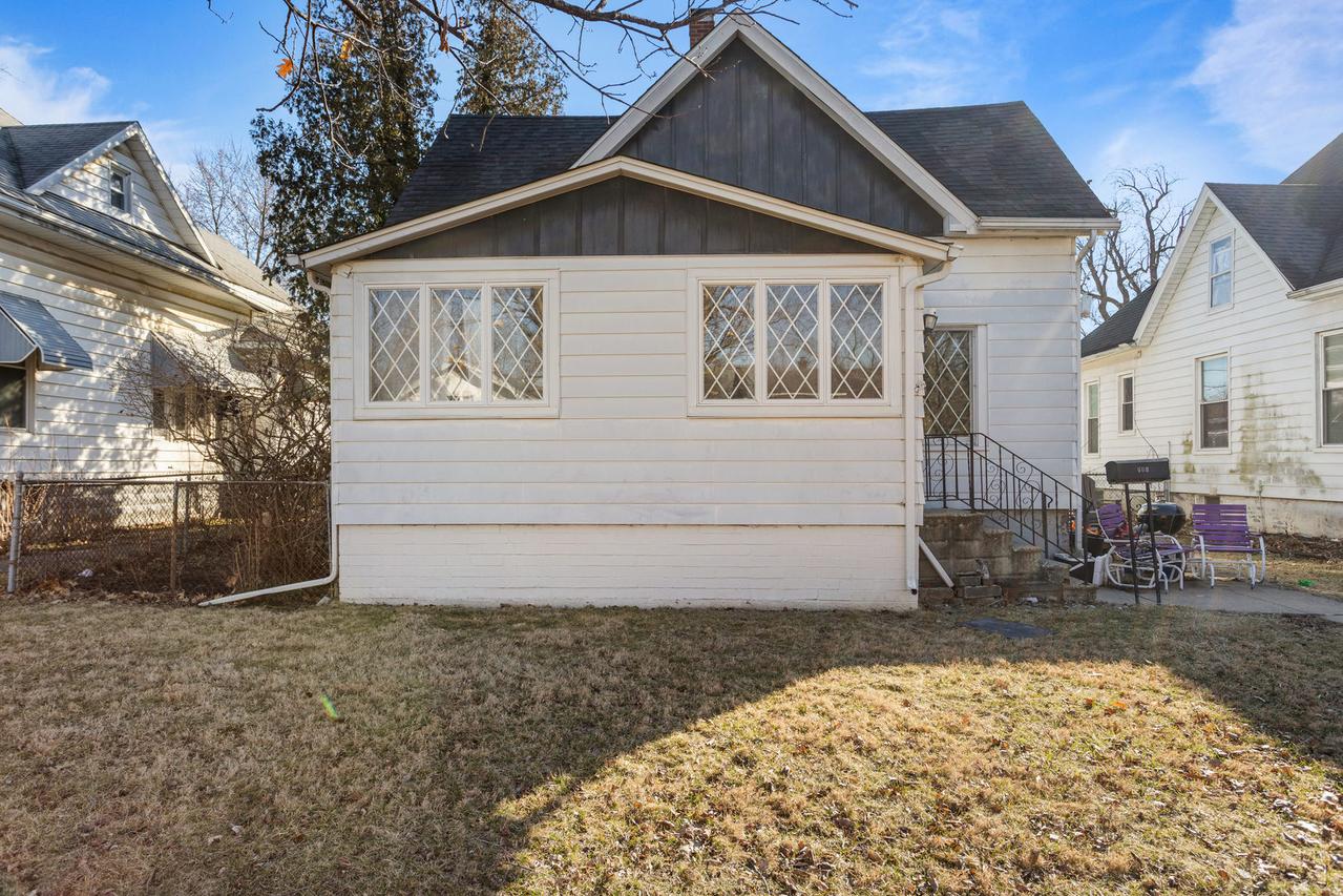 608 N Mulberry St., Clinton, IL 61727