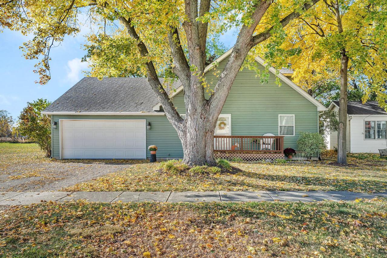 302 N Canal St., Newark, IL 60541