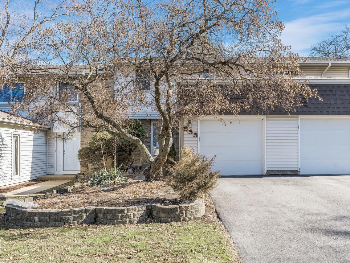 555 Monroe Rd., Bolingbrook, IL 60440