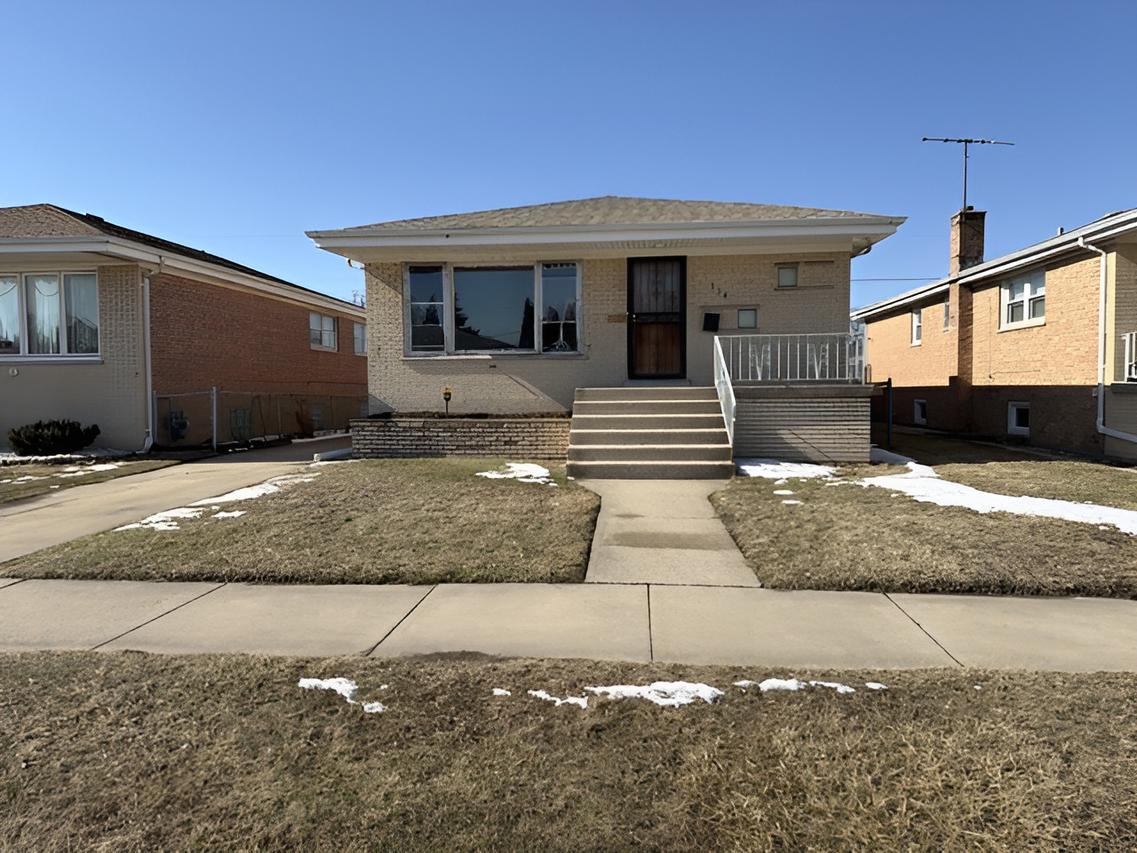 354 Calhoun Ave., Calumet City, IL 60409