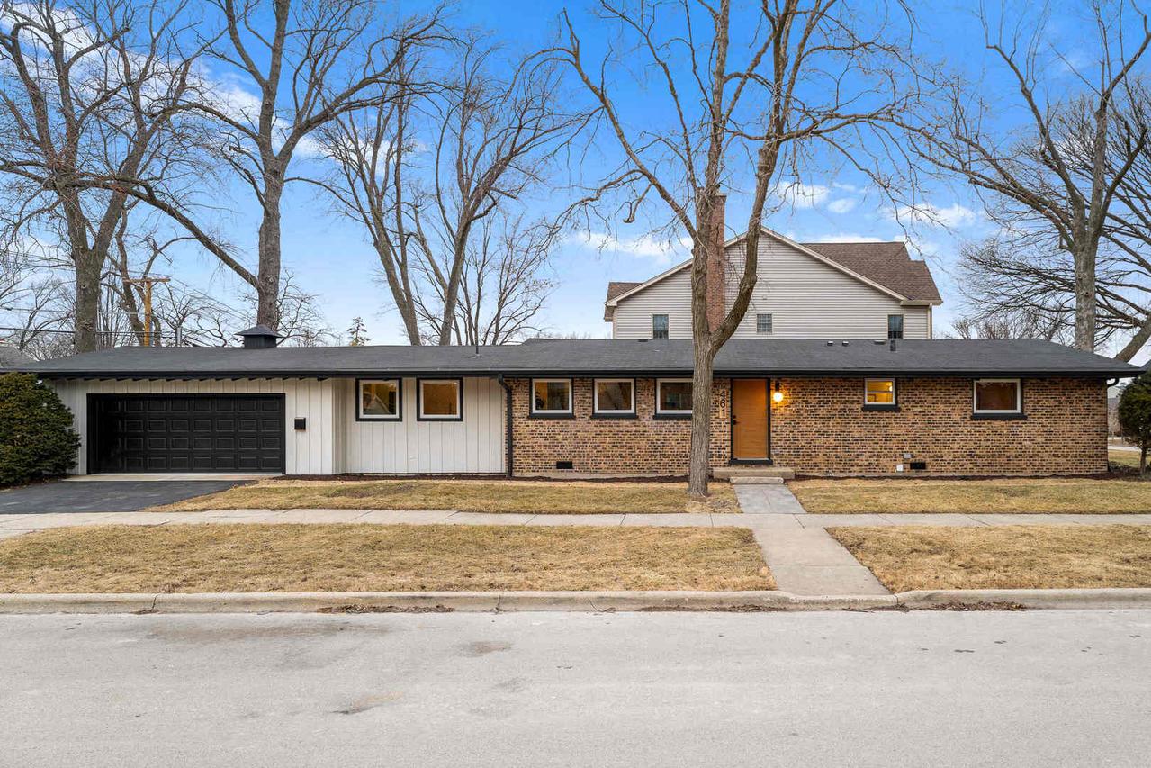 461 W Grantley Ave., Elmhurst, IL 60126