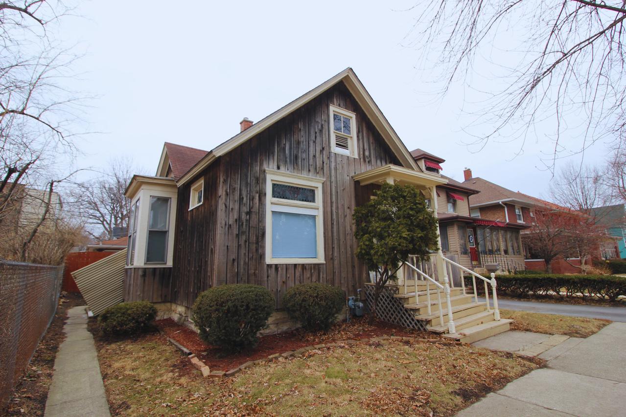 12814 Greenwood Ave., Blue Island, IL 60406