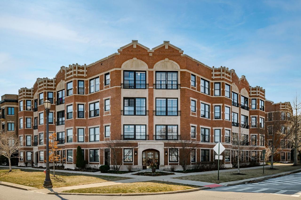620 Sheridan Sq. #1, Evanston, IL 60202