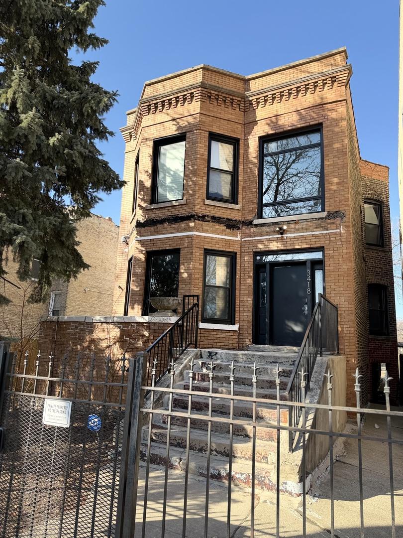 3418 W Franklin Blvd., Chicago, IL 60624