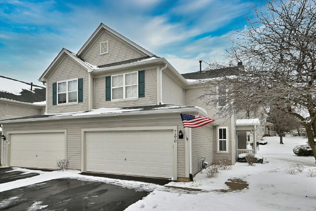 266 Grand Ridge Rd., St. Charles, IL 60175