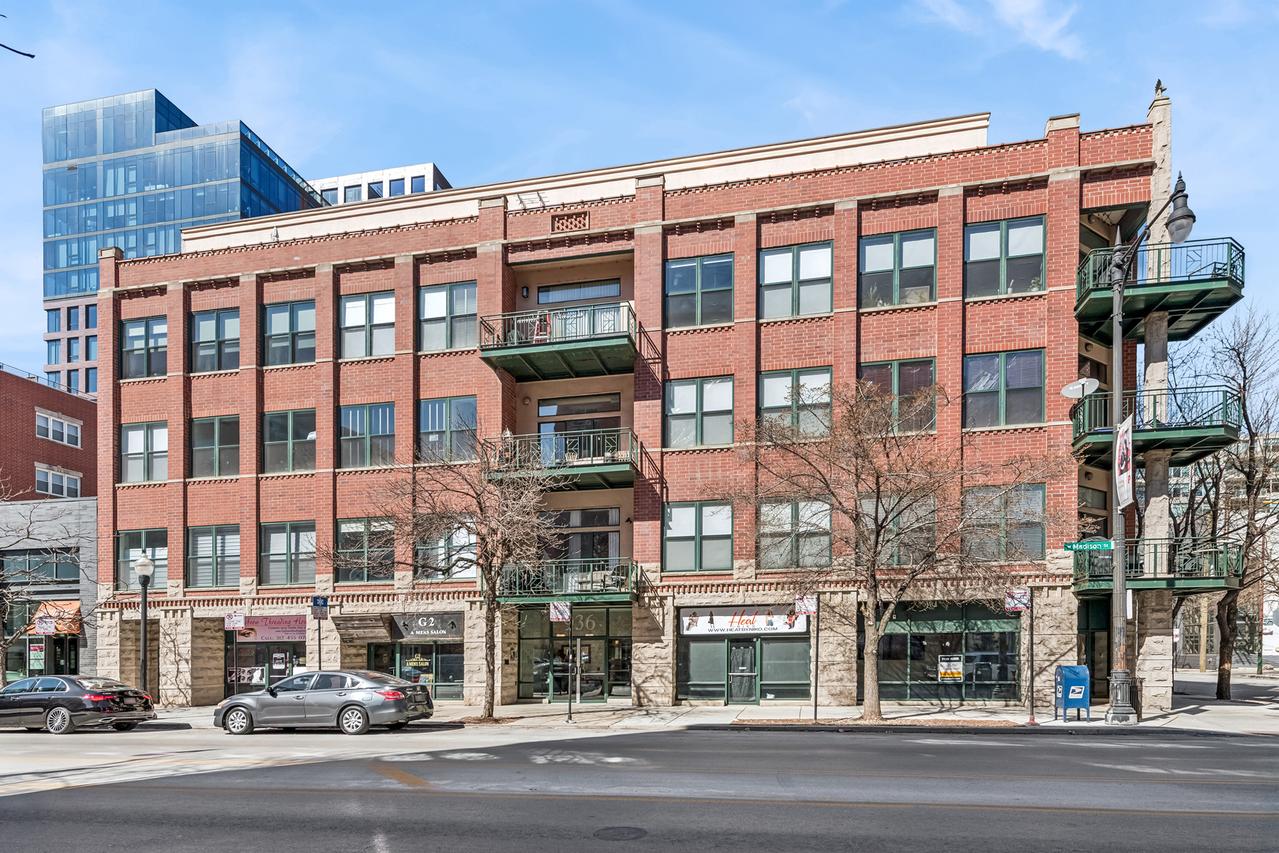 936 W Madison St. #2A, Chicago, IL 60607