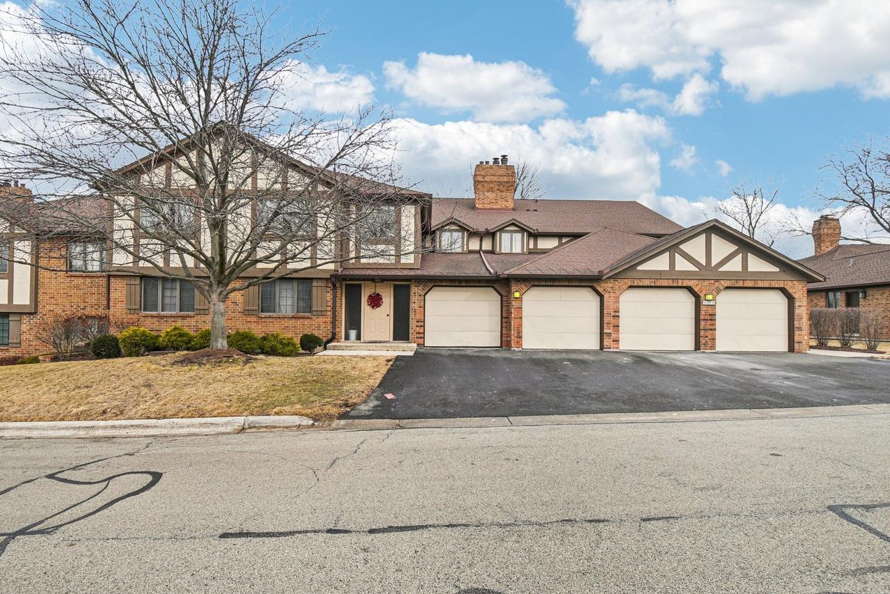 7652 W Golf Dr. #2A, Palos Heights, IL 60463