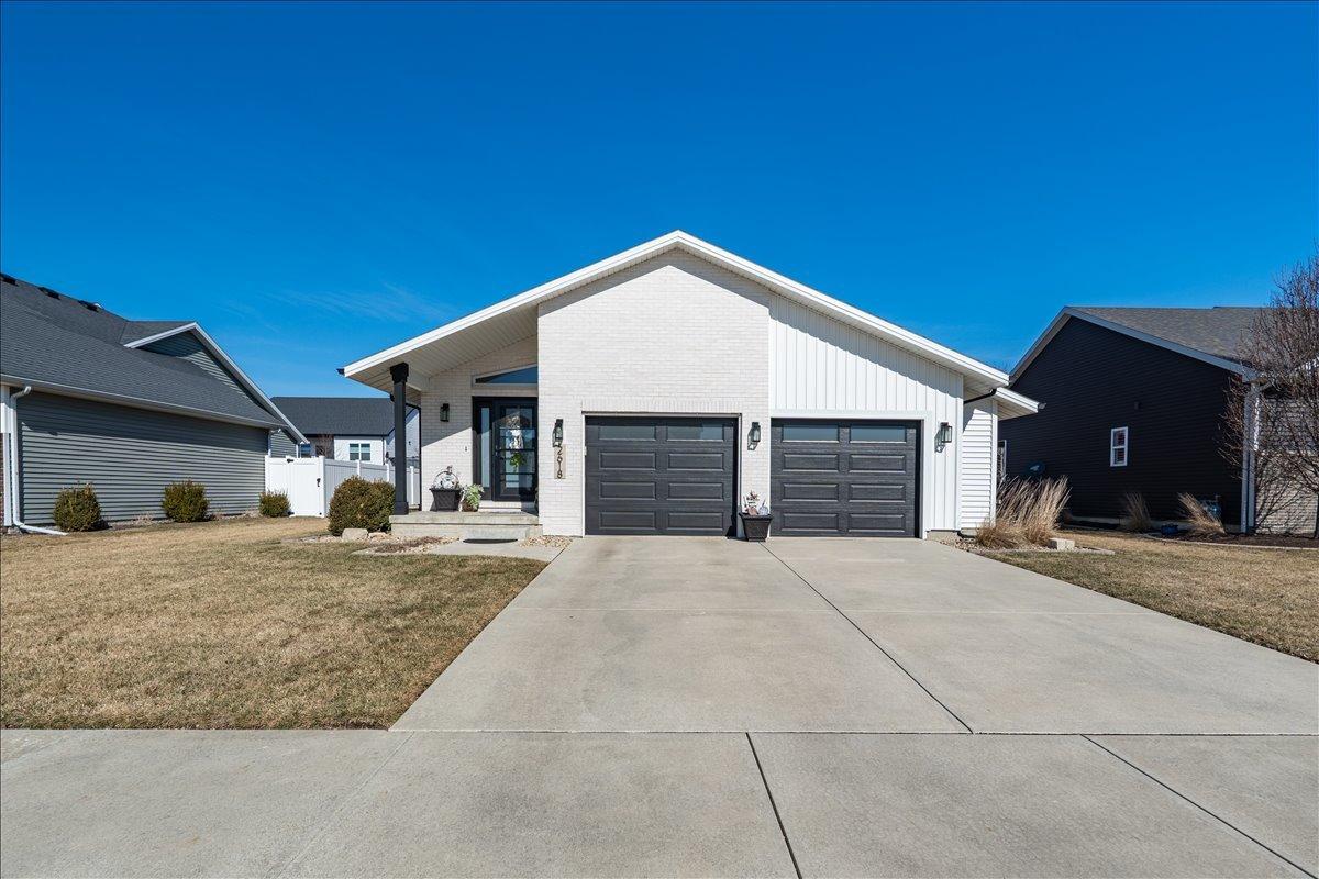 2618 Limestone Ct., Normal, IL 61761