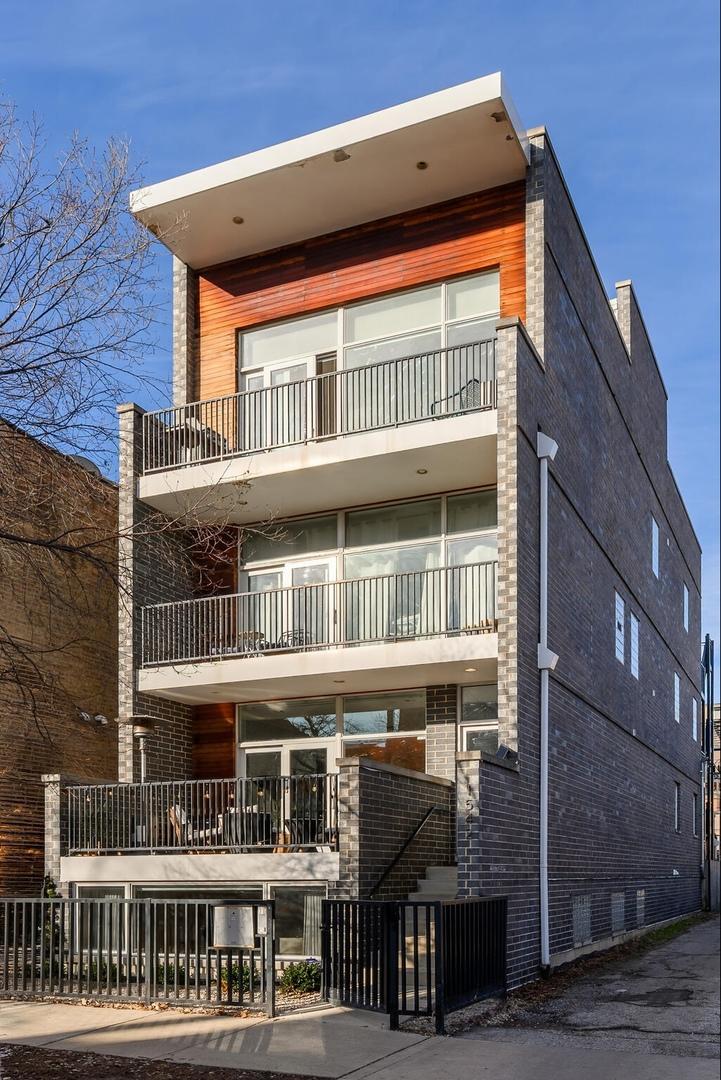 1542 N Artesian Ave. #1, Chicago, IL 60622